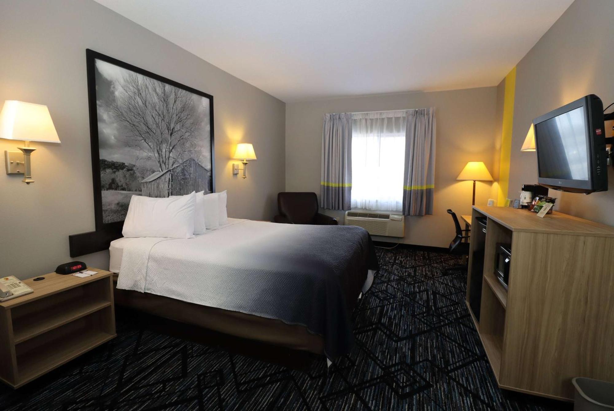 Super 8 By Wyndham Perryville Exterior photo